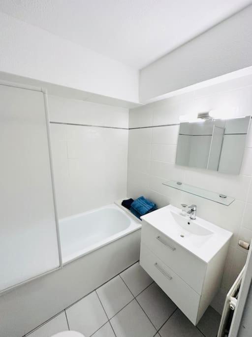 Studio Gare St Roch Avec Box De Garage Lägenhet Montpellier Exteriör bild